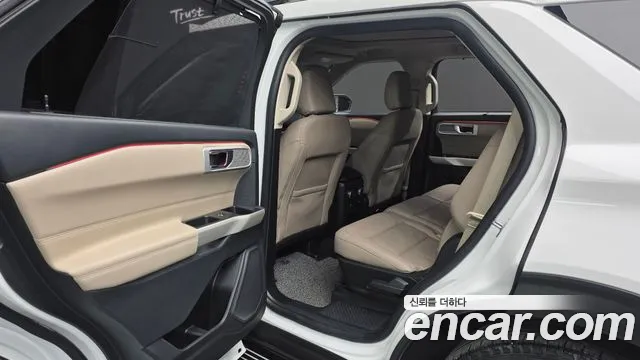Ford Explorer 2021 — фото 15