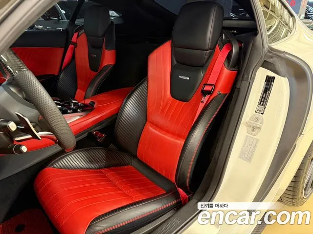 Mercedes-Benz AMG GT 2018 — фото 13