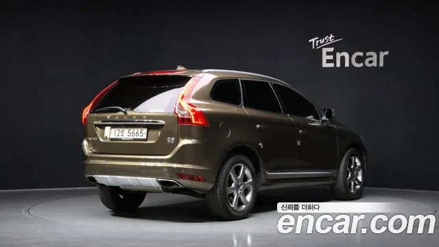 Volvo XC60 2015 — фото 2