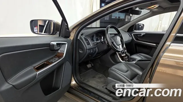 Volvo XC60 2015 — фото 10