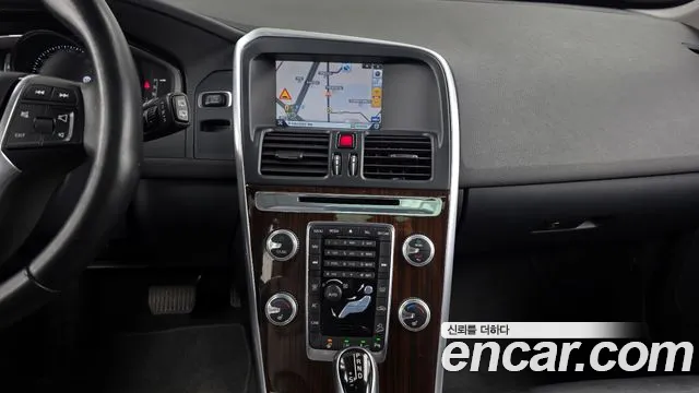 Volvo XC60 2015 — фото 13