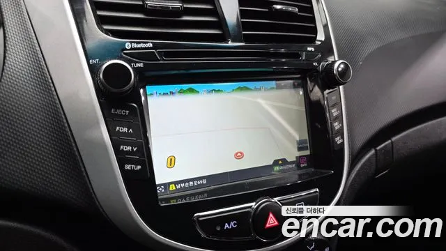 Hyundai Accent 2014 — фото 16