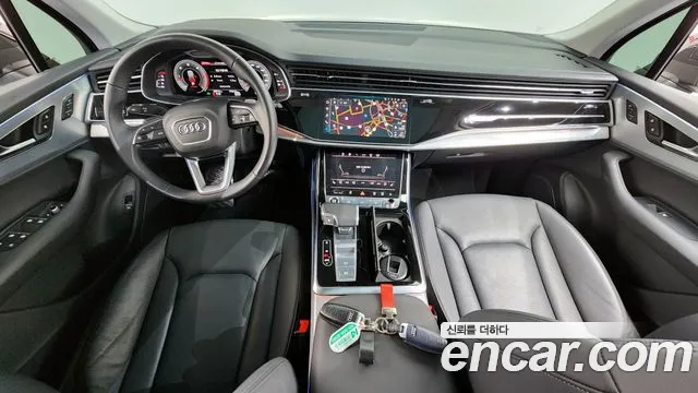 Audi Q7 2023 — фото 10