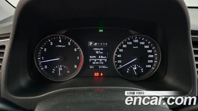 Hyundai AVANTE 2018 — фото 10