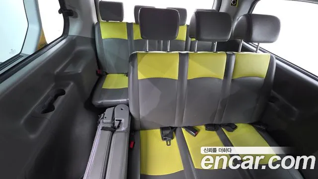 Hyundai Starex 2018 — фото 1