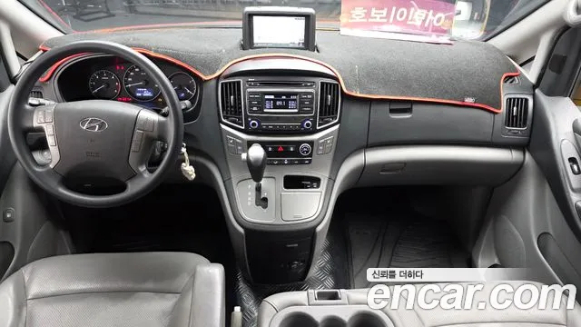 Hyundai Starex 2018 — фото 10