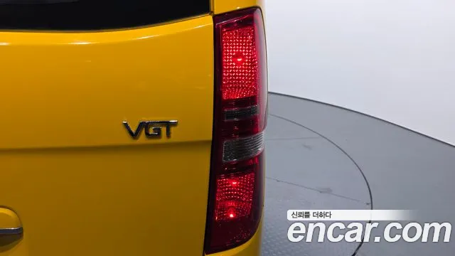 Hyundai Starex 2018 — фото 9