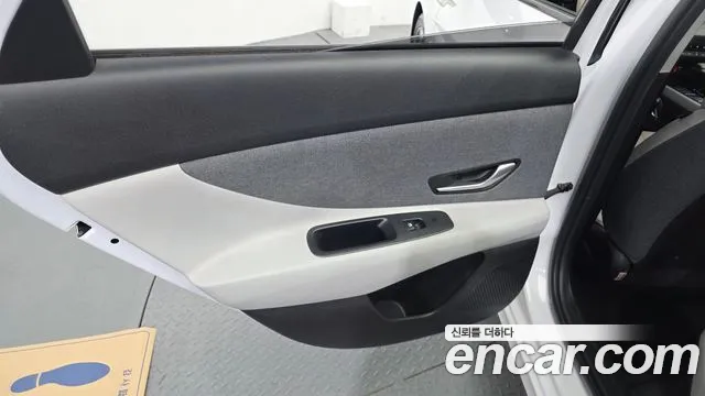 Hyundai AVANTE 2021 — фото 15
