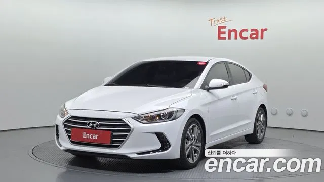 Hyundai AVANTE 2018 — фото 1