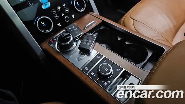 Land Rover Range Rover 2019 — фото 12