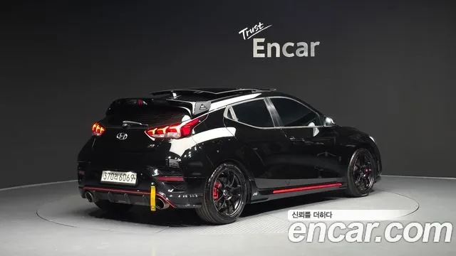 Hyundai Veloster 2019 — фото 2