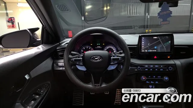 Hyundai Veloster 2019 — фото 19