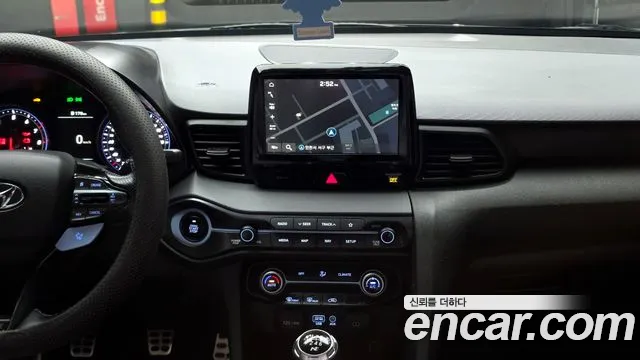 Hyundai Veloster 2019 — фото 20