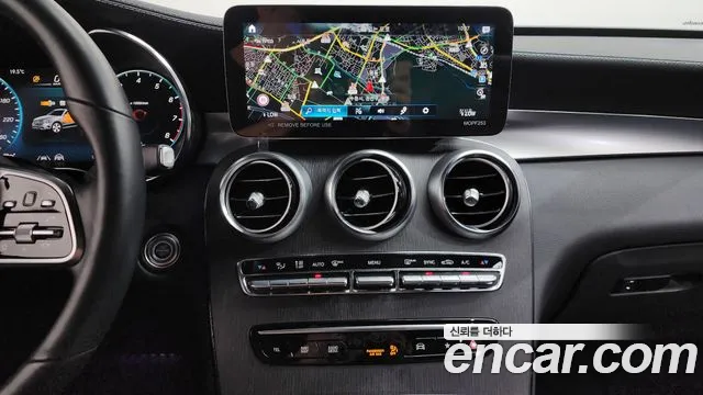 Mercedes-Benz GLC-Class 2022 — фото 19