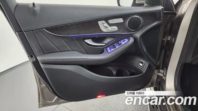 Mercedes-Benz GLC-Class 2022 — фото 14
