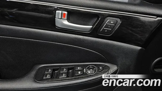 Hyundai Genesis 2013 — фото 13