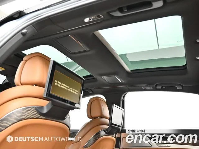 Audi A8 2016 — фото 18