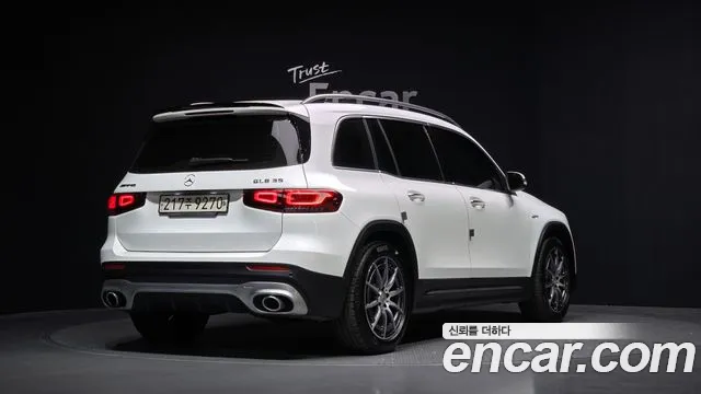 Mercedes-Benz GLB-Class 2023 — фото 2