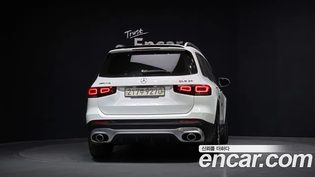 Mercedes-Benz GLB-Class 2023 — фото 4