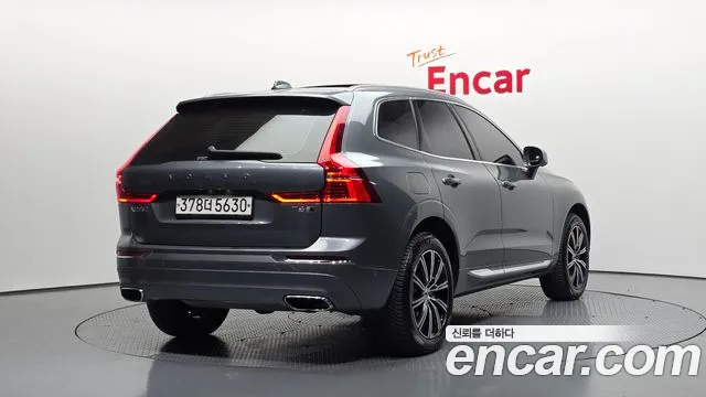 Volvo XC60 2020 — фото 2