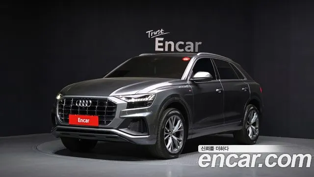 Audi Q8 2021 — фото 1