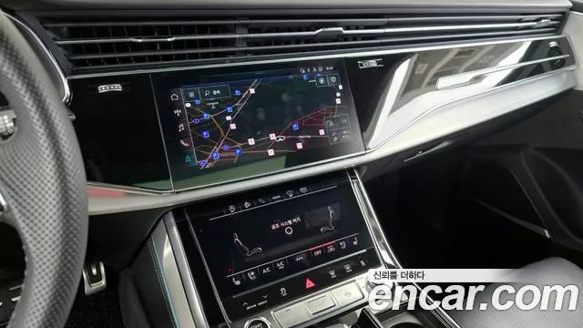 Audi Q8 2021 — фото 14