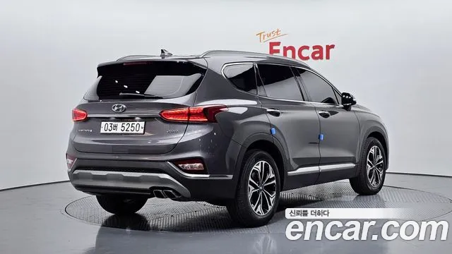 Hyundai Santafe 2019 — фото 2