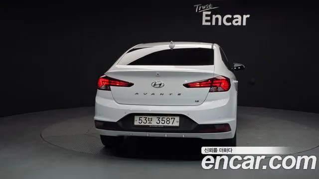 Hyundai AVANTE 2019 — фото 4