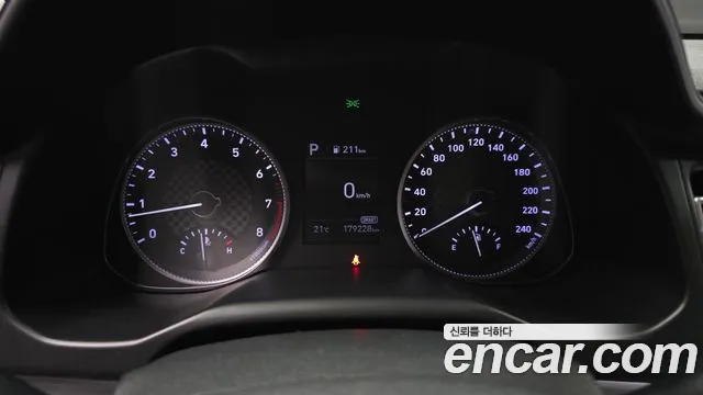 Hyundai AVANTE 2019 — фото 11