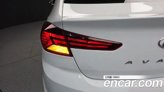 Hyundai AVANTE 2019 — фото 9