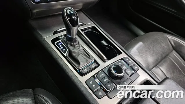 Hyundai Genesis 2016 — фото 9