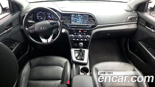 Hyundai AVANTE 2020 — фото 10