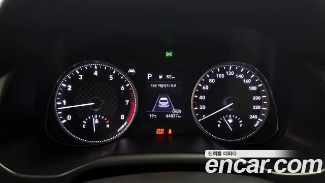Hyundai AVANTE 2020 — фото 11