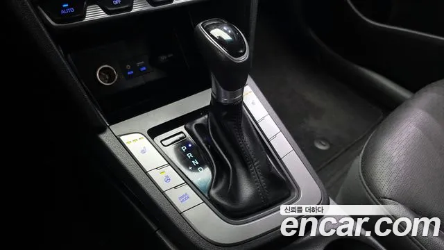Hyundai AVANTE 2020 — фото 12