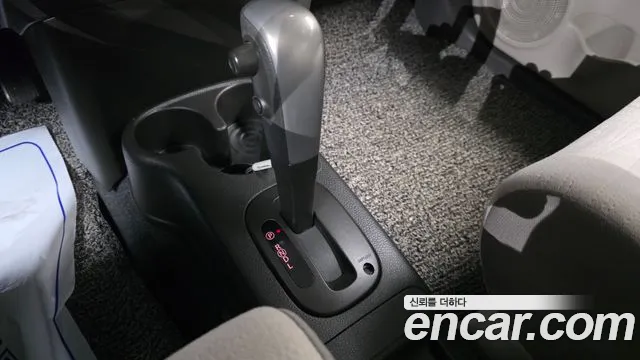 Nissan Cube 2013 — фото 9