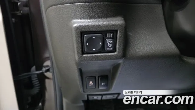 Nissan Cube 2013 — фото 14