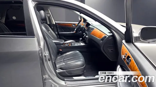 Hyundai Equus 2010 — фото 12