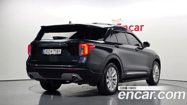 Ford Explorer 2023 — фото 2