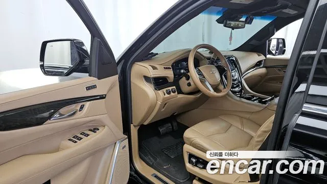 Cadillac Escalade 2019 — фото 13