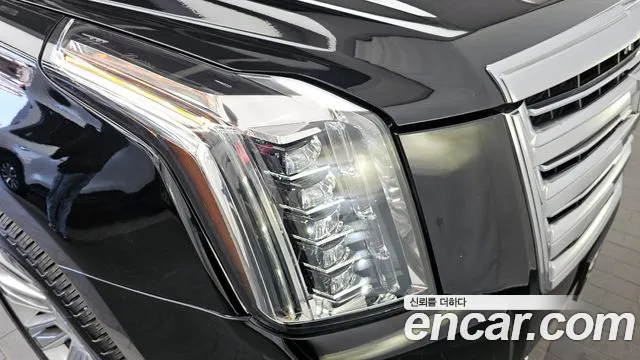 Cadillac Escalade 2019 — фото 8
