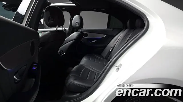 Mercedes-Benz C-Class 2021 — фото 12