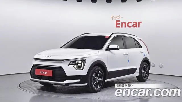 Kia Niro 2026 — фото 1