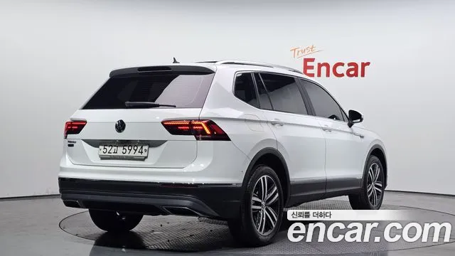 Volkswagen Tiguan 2018 — фото 2