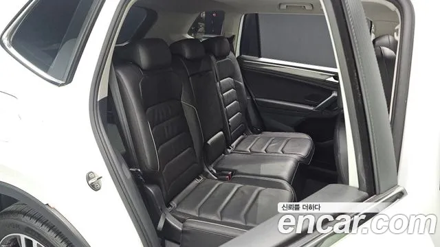 Volkswagen Tiguan 2018 — фото 11