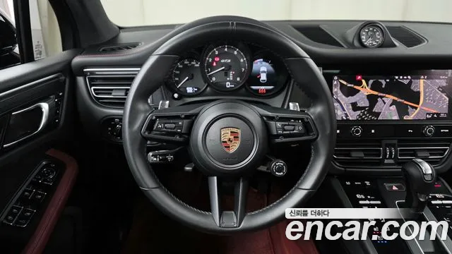 Porsche Macan 2024 — фото 13