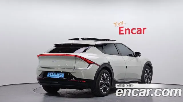 Kia EV6 2022 — фото 2