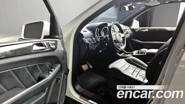 Mercedes-Benz GLE-Class 2016 — фото 10