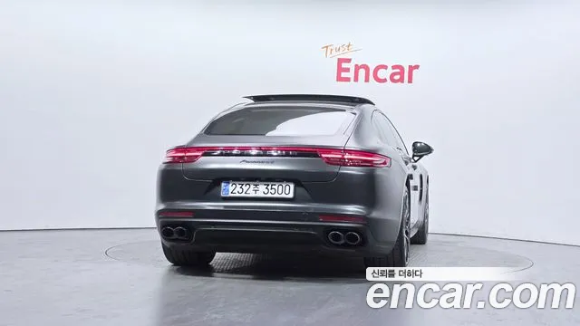 Porsche Panamera 2018 — фото 4
