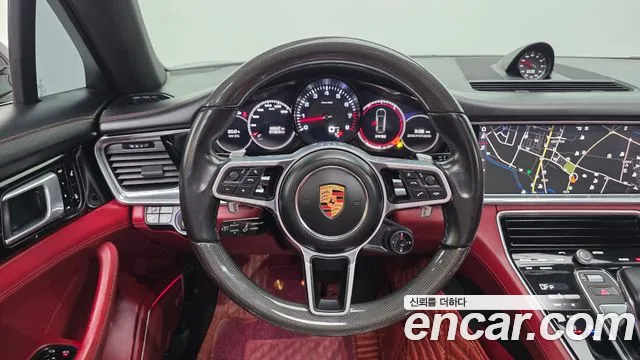 Porsche Panamera 2018 — фото 13