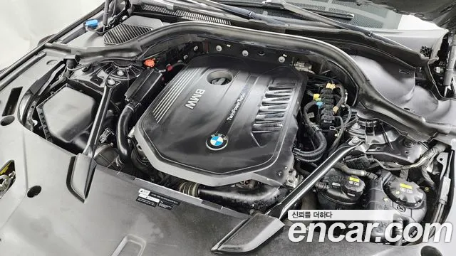 BMW Gran Turismo 2018 — фото 6